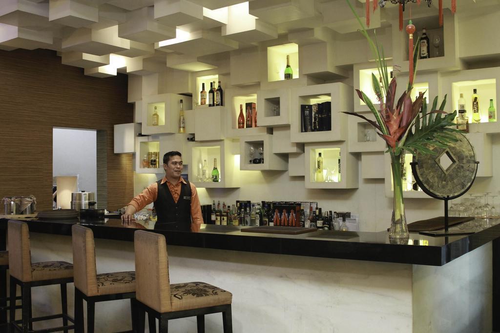 Manila Grand Opera Hotel מראה חיצוני תמונה